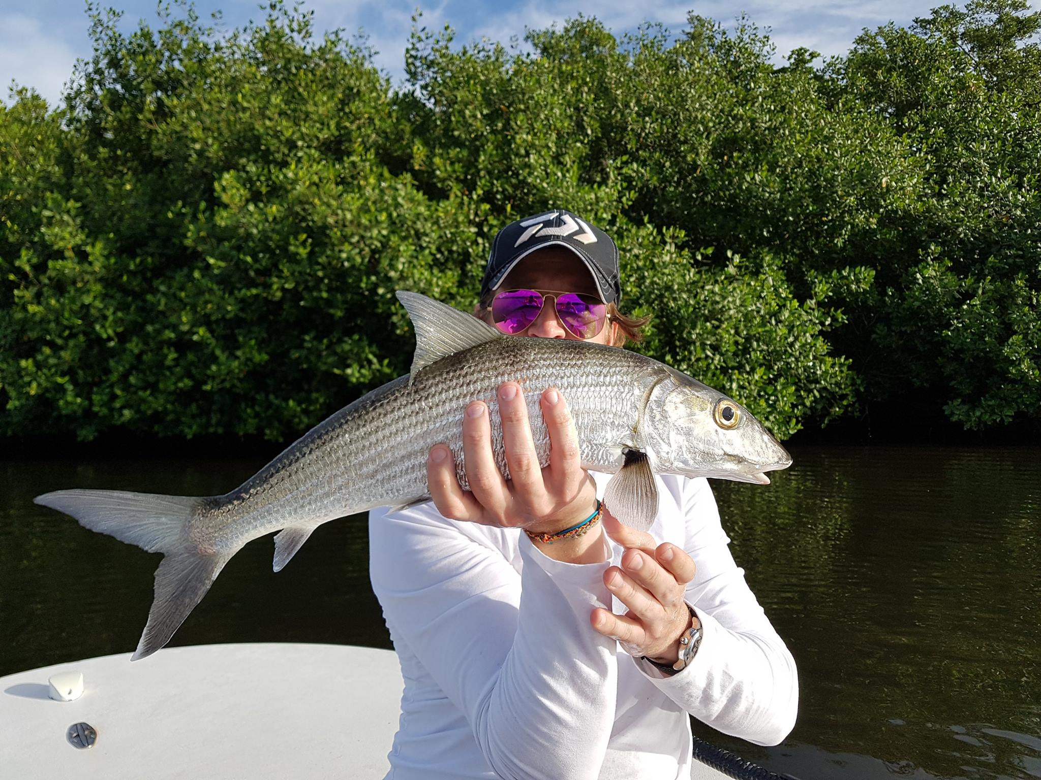 Bonefish de mangrove