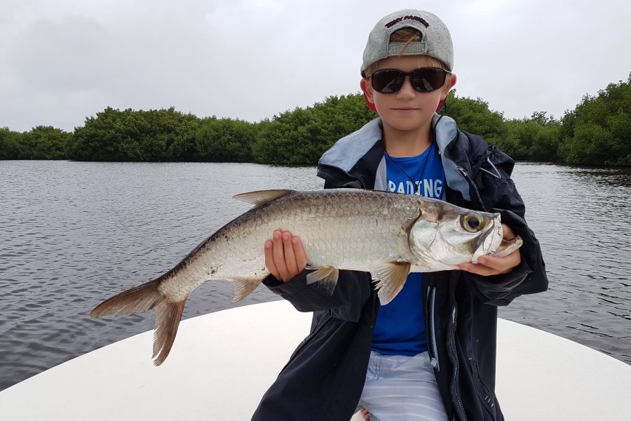 Louis, pêcheur de baby Tarpon à 9 ans !!!