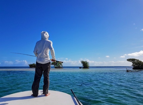 Pêche en bateau à fond plat