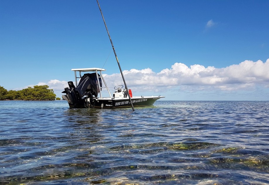 Mon bateau, le skiff, arme redoutable pour aborder les flats.