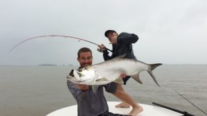 Doublé de tarpons avec Théo et Valentin en Guadeloupe