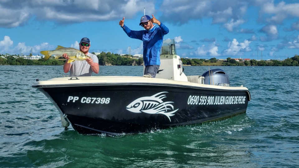 Bateau pineau Guadeloupe