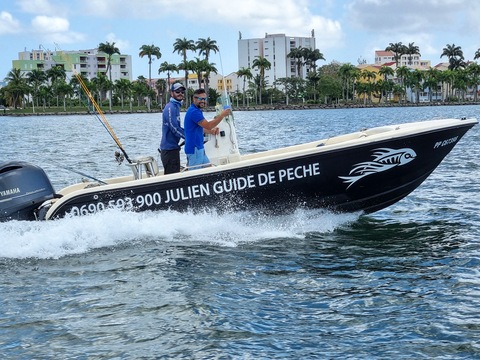 Quel bateau de pêche en mer choisir ? Guide complet